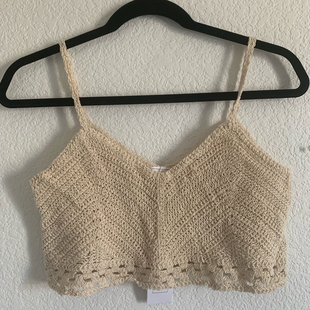 Cute knit crop tank!